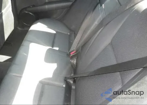 2009 Mercedes-Benz C300 z USA, uszkodzony, nr VIN WDDGF54X79R041094